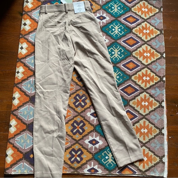 H&M Slacks Regular waist ankle length brown khaki pants Women’s Size 2 Brand New - Picture 3 of 10
